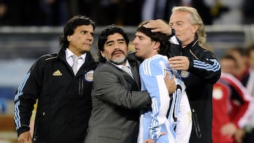 Maradona: "El Barça no trató bien a Messi, a mí también me pasó"