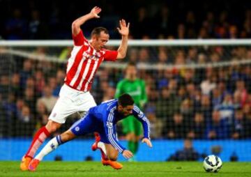 Chelsea vence al Stoke City 2-1 