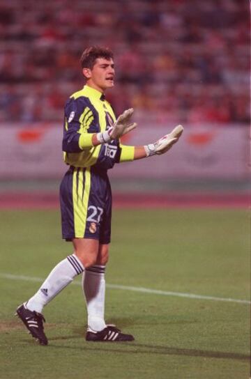 Iker Casillas debutó en Liga de Campeones el 15 de septiembre de 1999 contra el Olympiakos en Atenas.