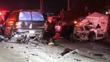 Carambola en autopista México-Querétaro: Hay dos fallecidos y 21 heridos