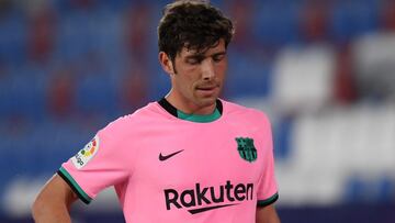 Sergi Roberto se marcha lesionado del Ciutat de Valencia.