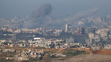 Smoke rises from the northern Gaza Strip, amid the ongoing conflict in Gaza between Israel and Hamas, as seen from the Israel side of the border, near Sderot in southern Israel January 15, 2025. REUTERS/Amir Cohen