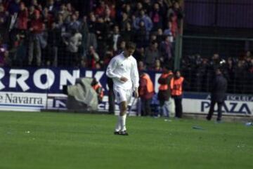 Se disputó un partido cargado de tensión que acabó con Helguera expulsado. El Osasuna ganó 3-1.