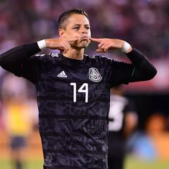 Chicharito Hernández recibió llamada de Diego Cocca