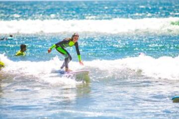 La clínica de surf de Isidora Ureta, en imágenes