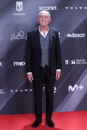 Dar¨ªo Grandinetti posa en la alfombra roja.