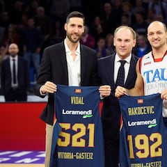 El Baskonia homenajea a dos de sus leyendas: Vidal y Rakocevic