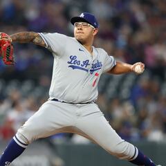 Julio Urías llega a 19 victorias en el año; se pone a 2 del récord de Valenzuela