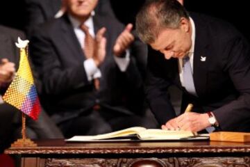 Acuerdos de Paz: Gobierno y Farc firman por segunda vez