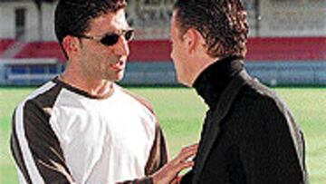 <B>CARA Y CRUZ</B>. Félix marcó en Terrassa y Pedja fue expulsado.