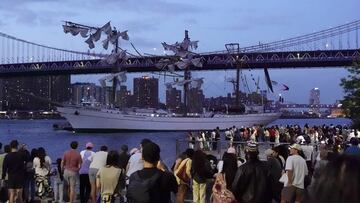 El Alcalde de Nueva York dijo que hay dos muertos por lo del choque del buque mexicano