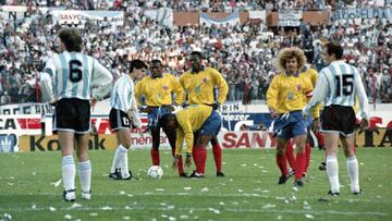 Jugadores de la Selecci&oacute;n Colombia durante la goleada 0-5 sobre Argentina el 5 de septiembre de 1993 por las Eliminatorias rumbo al Mundial de USA 1994