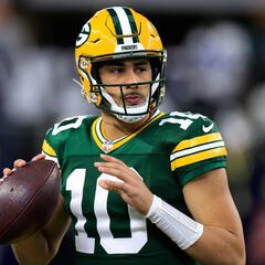 How much is Jordan Love’s new Packers contract? Which NFL quarterback earns more?