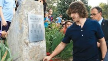 Carles Puyol asistó al homenaje a Miki Roqué en Tremp.
