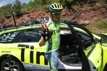 Alberto Contador abandona el Tour a causa de la fiebre.