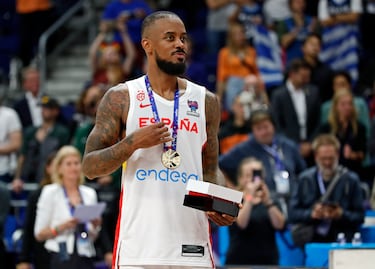 Se interpuso entre dudas y le ordenó a España de oro. Para Lituania, 29 puntos o la final de la final, como 11 asistencias en la final, lo expresaron como el alma del equipo. Este verano se dice que no es pesado. Su legado, una competencia, ya historia.

