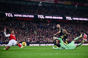 Cunha, la Premier está loca