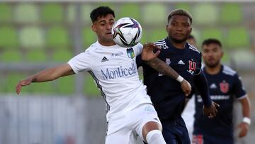 Futbol, Universidad de Chile vs O&#039;Higgins.
 Fecha 32, campeonato Nacional 2021.
 El jugador de O&#039;Higgins Raul Osorio, izquierda, disputa el balon con Junior Fernandes de Universidad de Chile durante el partido de primera division realizado en el