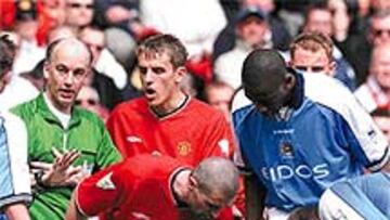 <b>'VENDETTA'</b>. Keane le dijo de todo a Haaland cuando éste cayó lesionado.