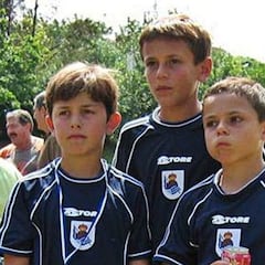 “Nunca hubiéramos soñado pasar de jugar en el pasillo de casa a enfrentarnos como profesionales”