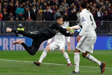 Keylor Navas makes a save against CSKA in the Champions League