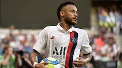 Neymar rejects PSG offer, holding out for Barcelona return