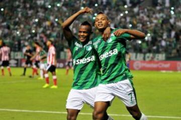 Deportivo Cali llegó al tercer lugar de la tabla de clasificación con 17 puntos. Junior quedó relegado en la decimotercera casilla con 10 unidades.