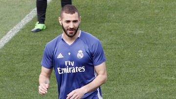 Benzema, en el entrenamiento de hoy.