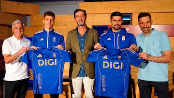 24/07/25 NOTICIAS REAL OVIEDO
TIÑANA ROBERTO SUAREZ Y AGUSTIN LLEIDA EN LA PRESENTACION DE ILIC Y MOLDOVAN COMO NUEVOS JUGADORES DEL EQUIPO