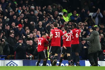 Danny Welbeck, Marcus Rashford, Jesse Lingard, Gerard Piqué y Paul Pogba. 