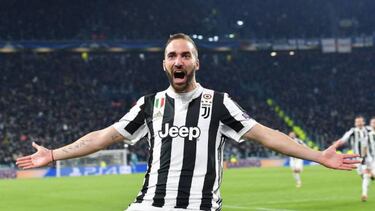 Higuaín slams "armchair" fans after Tottenham draw