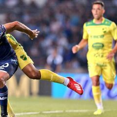 Racing empató y no pudo alcanzar a Boca y Argentinos en el liderato