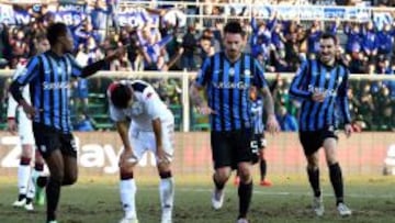 Así fue la celebración de Pinilla contra su ex equipo.