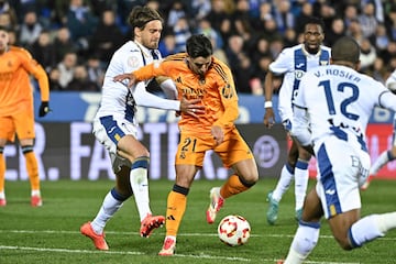 Sergio, Neyou y Rosier, durante el duelo copero ante el Real Madrid. Los tres acaban contrato. 