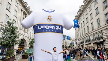 Desde Trafalgar Square hasta Regent Street, los dos grandes puntos de interés para aficionados y turistas, los escudos, banderas y pancartas del Real Madrid y Borussia de Dortmund adornan las calles londinenses.