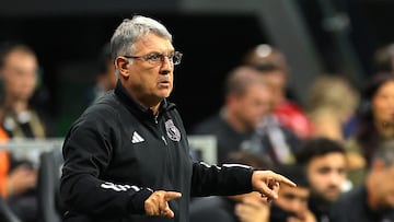 ATLANTA, GEORGIA - SEPTEMBER 16: Manager Gerardo Martino of Inter Miami CF reacts during the first half against Atlanta United at Mercedes-Benz Stadium on September 16, 2023 in Atlanta, Georgia.   Kevin C. Cox/Getty Images/AFP (Photo by Kevin C. Cox / GETTY IMAGES NORTH AMERICA / Getty Images via AFP)