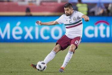 A falta de ver cómo resultará su paso por el Celta de Vigo, el defensa podría ser una de las cartas fuertes del Tri. 