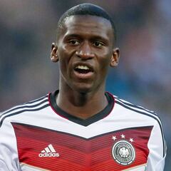 Rüdiger pide sanciones más duras para insultos racistas