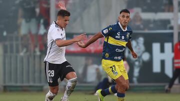 Futbol, Colo Colo vs Everton.
Fecha 6, campeonato Nacional 2024.
El jugador de Colo Colo Guillermo Paiva, izquierda, disputa el balon con Rodrigo Contreras de Everton durante el partido de primera division realizado en el estadioo Monumental de Santiago, Chile.
30/03/2024
Dragomir Yankovic/Photosport
Football, Colo Colo vs Everton.
6nd turn, 2024 National Championship.
Colo Colo Õs player Guillermo Paiva, left, vies for the ball against Rodrigo Contreras of Everton during the first division match held at the Monumental stadium in Santiago, Chile.
30/03/2024
Dragomir Yankovic/Photosport