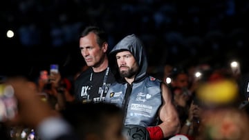 Boxing - Super Middleweight - Saul 'Canelo' Alvarez v John Ryder - Estadio Arkon, Guadalajara, Mexico - May 7, 2023 John Ryder walks to the ring before the fight against Saul 'Canelo' Alvarez Reuters/Henry Romero