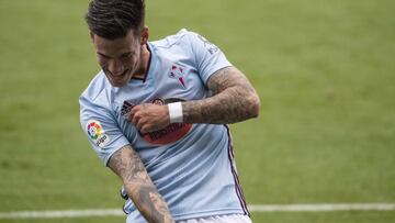 Santi Mina celebra un gol con el Celta. 