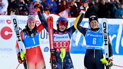 Wendy Holdener, Mikaela Shiffrin y Anna Swenn-Larsson, las ganadoras de la Copa del Mundo del año pasado.