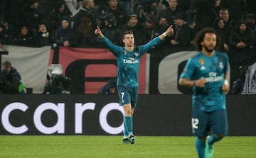 0-2. Cristiano Ronaldo celebr¨® un gol de ¨¦poca.