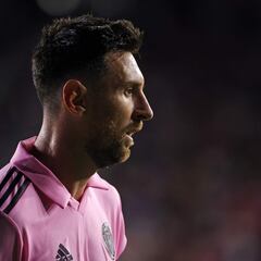 Afición de Orlando City vandaliza mural de Messi previo a posible juego ante Inter Miami