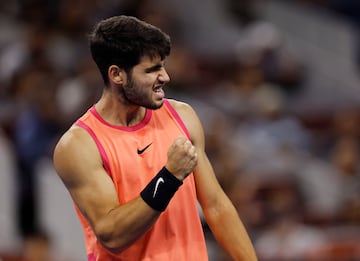 El tenista español ha ganado, con remontada incluida, al italiano Jannik Sinner por 7-6, 4-6 y 7-6.