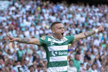 Santos se presentó en su casa como el flamante campeón del fútbol mexicano; sin embargo, sufrió de más para derrotar a un rival que sin mucho, fue capaz de causar daño. Quedará ver lo que pueden hacer los Guerreros contra enemigos de mayor calidad.