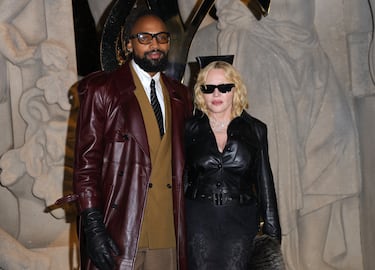 Madonna mantiene actualmente una relación sentimental con Akeem Morris, un ex-futbolista y modelo de origen jamaicano nacido en 1996. Se conocieron en agosto de 2022 durante una sesión fotográfica para la revista Paper titulada "Madonna Is the Wildest Party Favor".