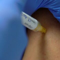 La vacuna española contra la COVID, en “uno o dos meses”