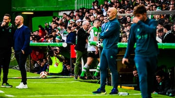 Mantilla, del Racing, expulsado.