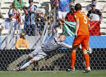 Cillessen, seen here at the 2014 World Cup, has 30 caps for the Netherlands.